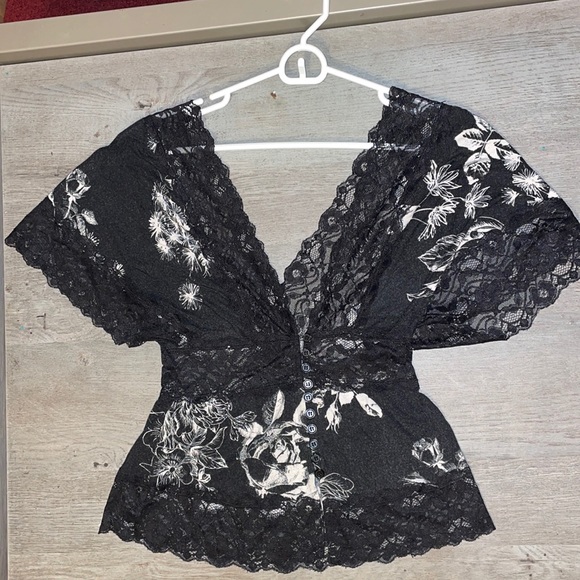 Kimono style floral print top - Picture 1 of 2